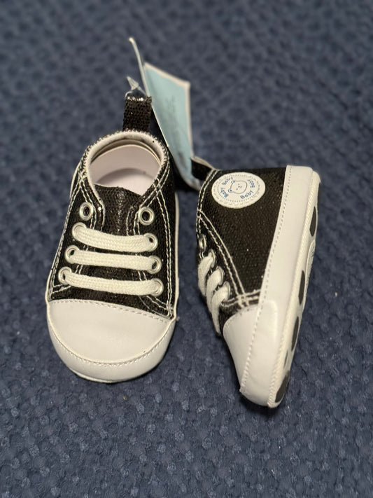 Shoes NWT, size 0-6m