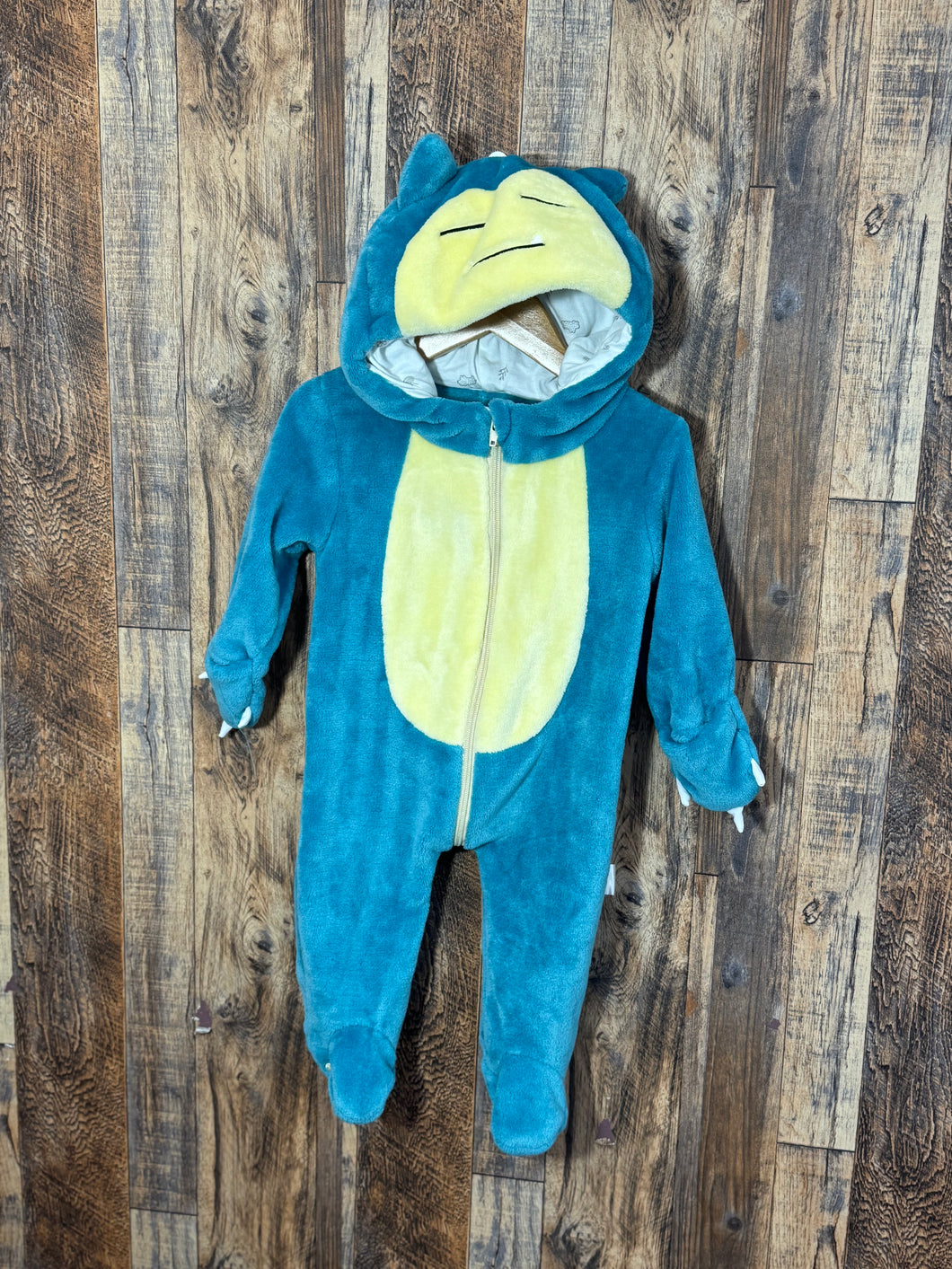 Hooded Snorlax suit, size 9m