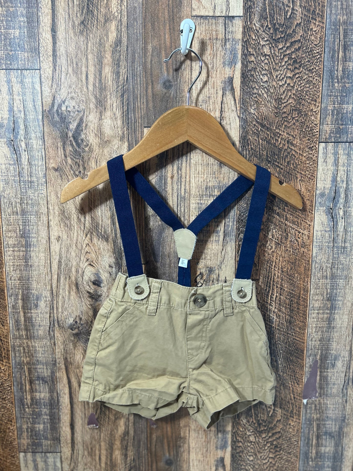 Shorts w/ suspenders, size 0-3m
