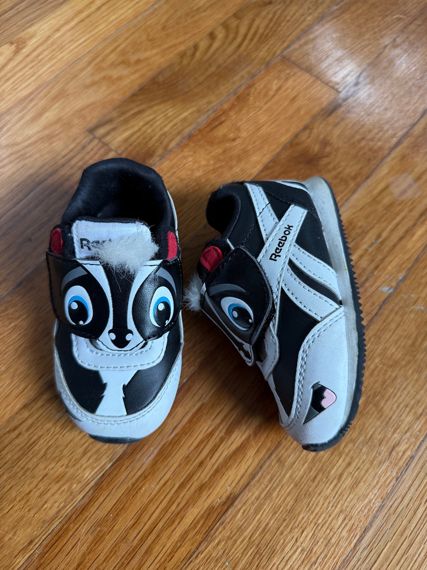 Skunk Reebok, size 4