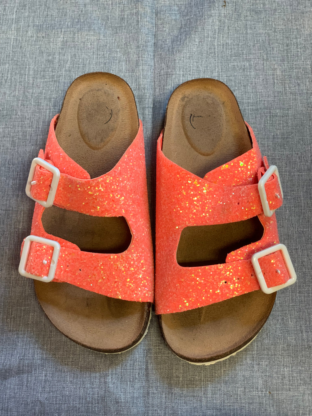 Sandles, size 3