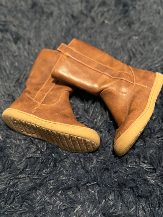 Boots, size 7