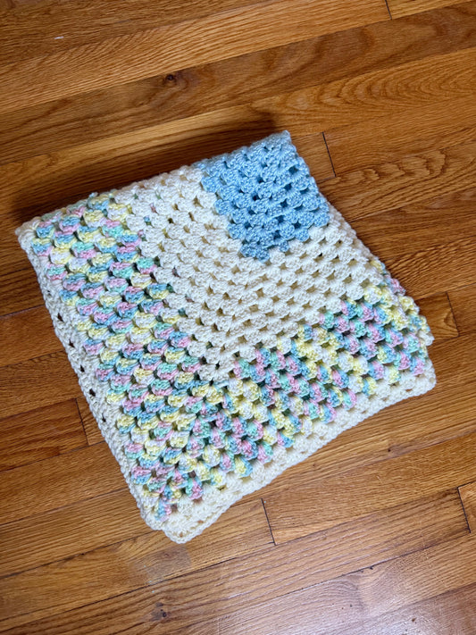 Knit blanket