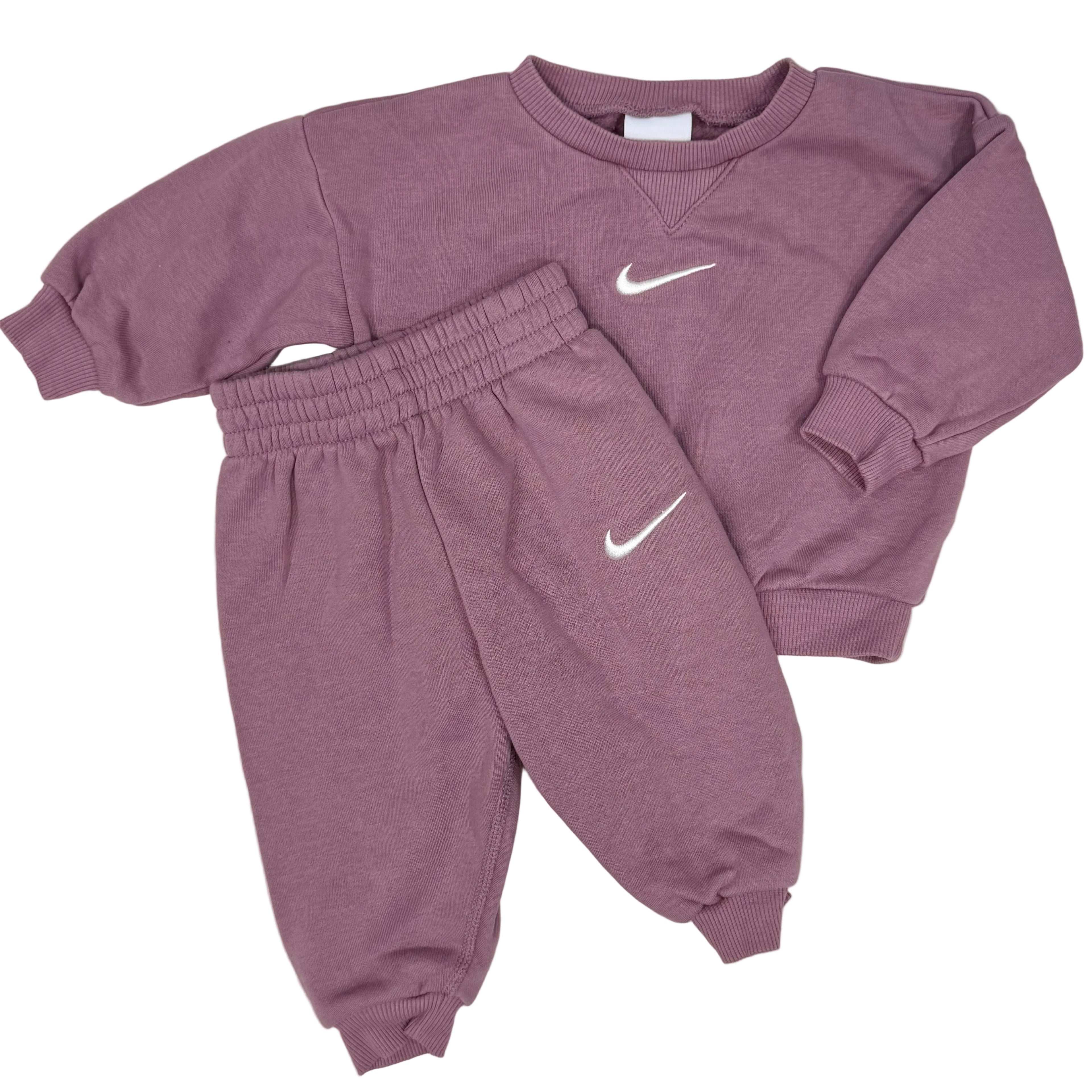 Nike, 12m