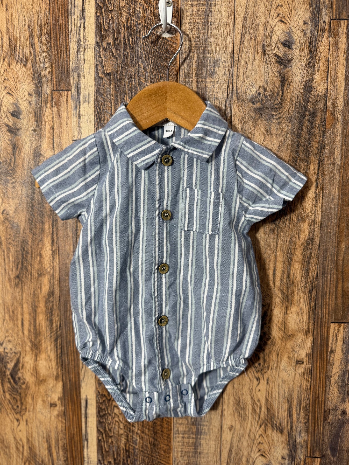 Button up shirt, size 3-6m