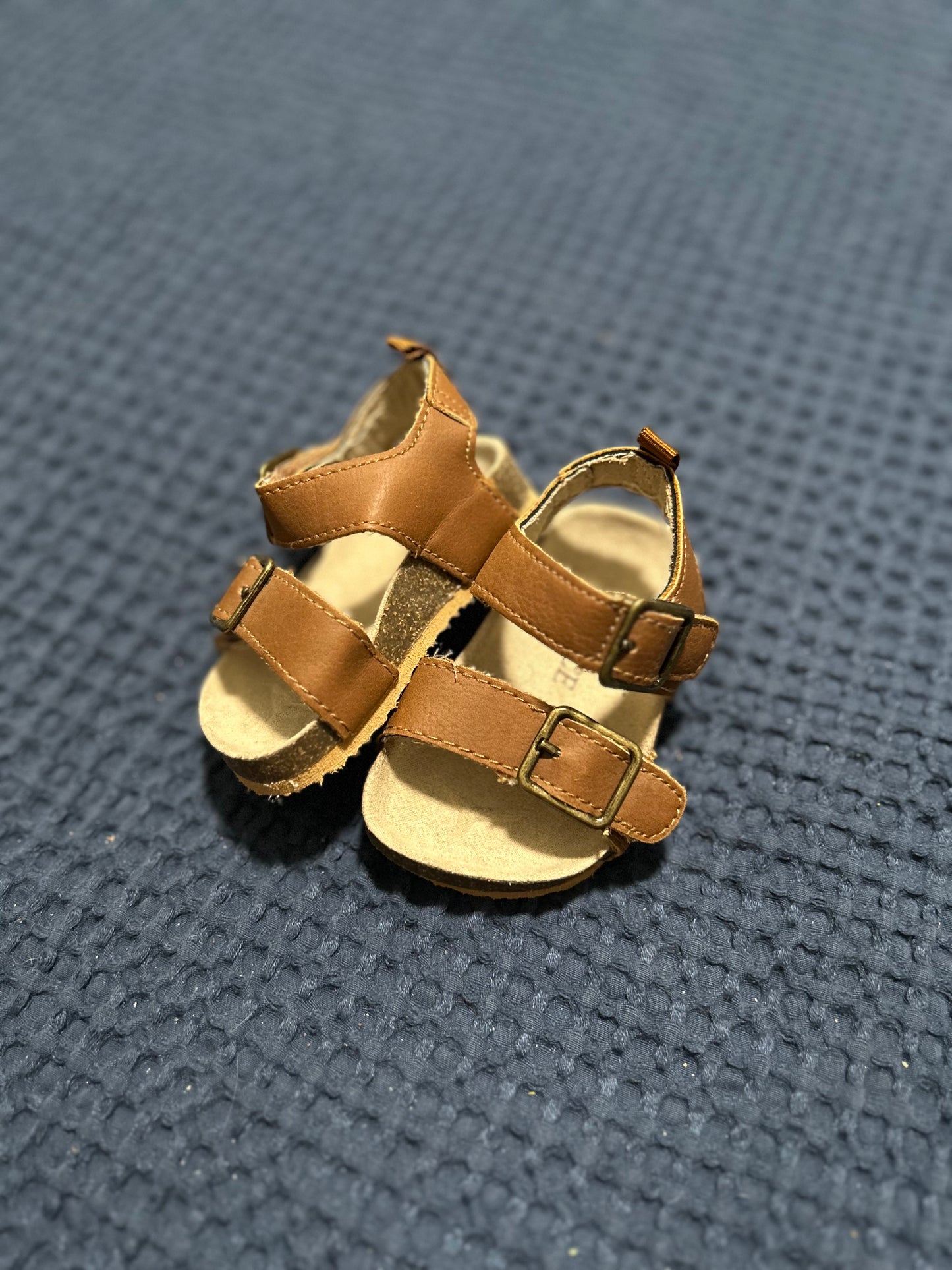 Sandles, size 3-6m