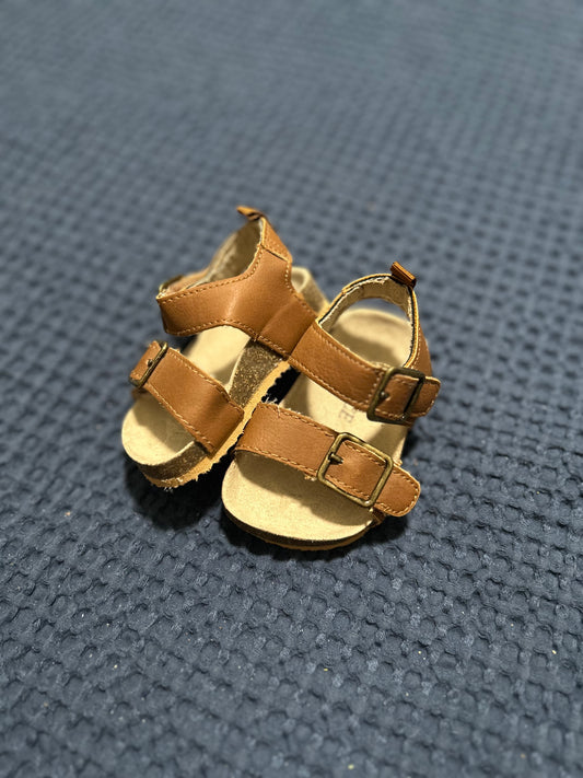 Sandles, size 3-6m