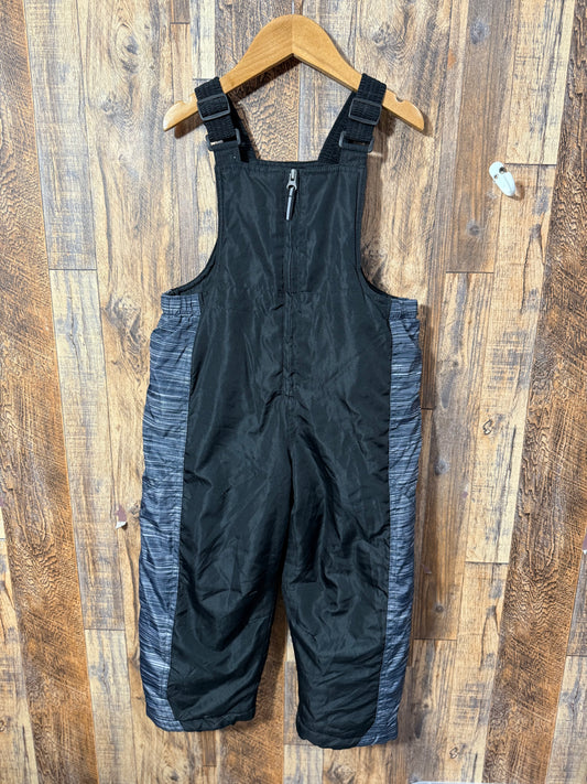 Snow bibs, size 4