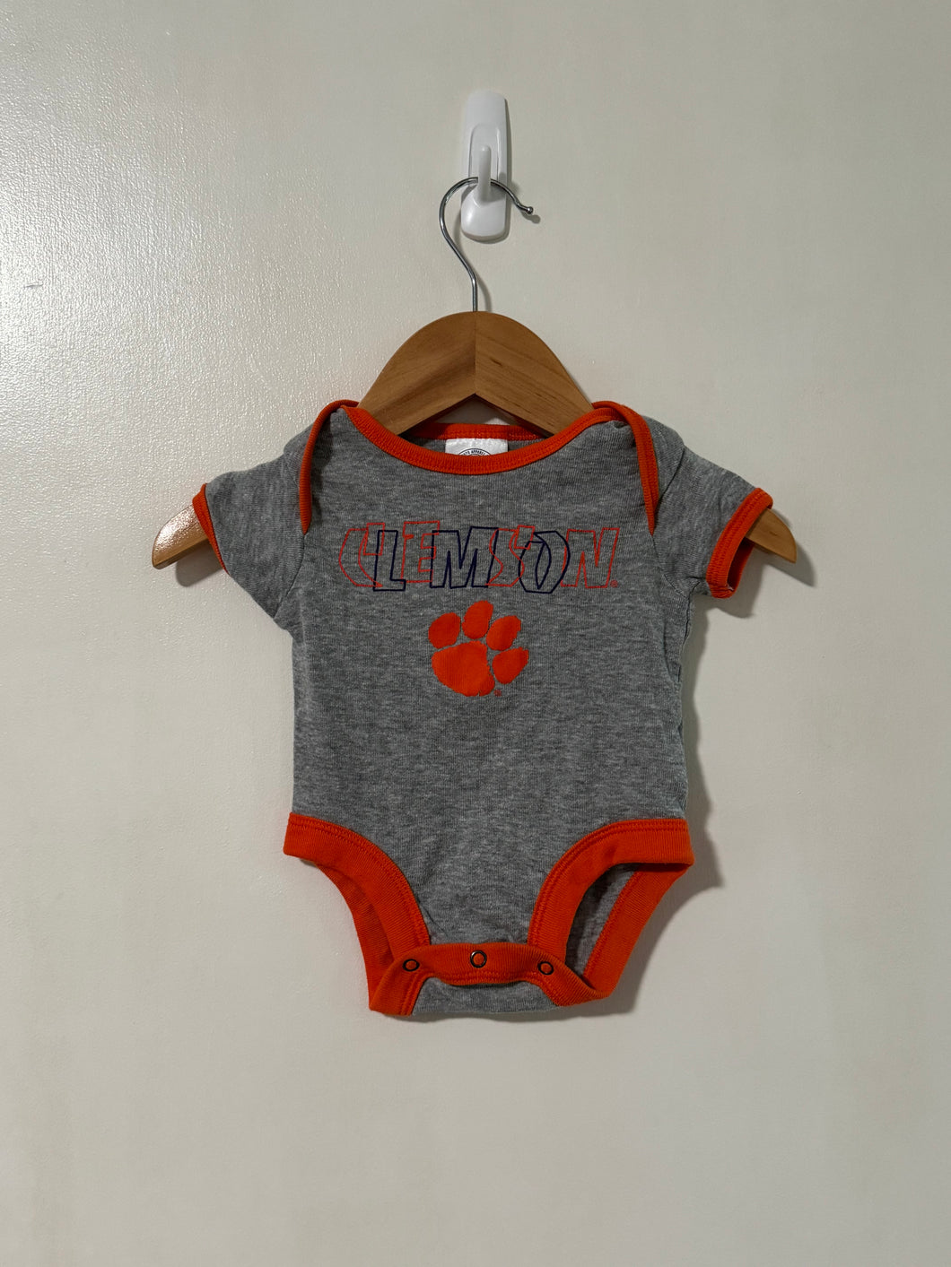 Clemson onesie, size 0-3m