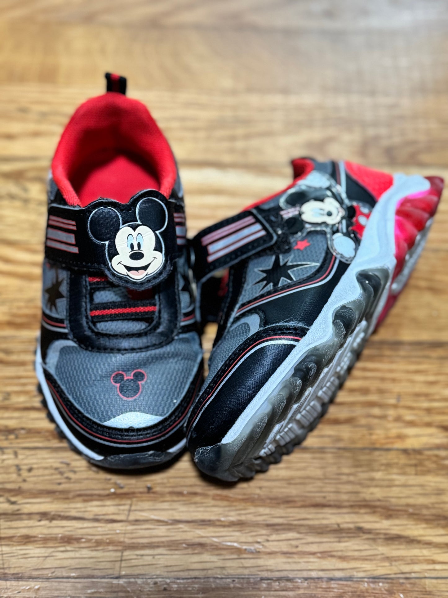 Light up sneakers, size 9