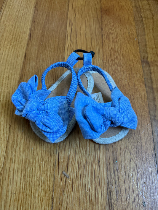 Sandles, size 3-6m
