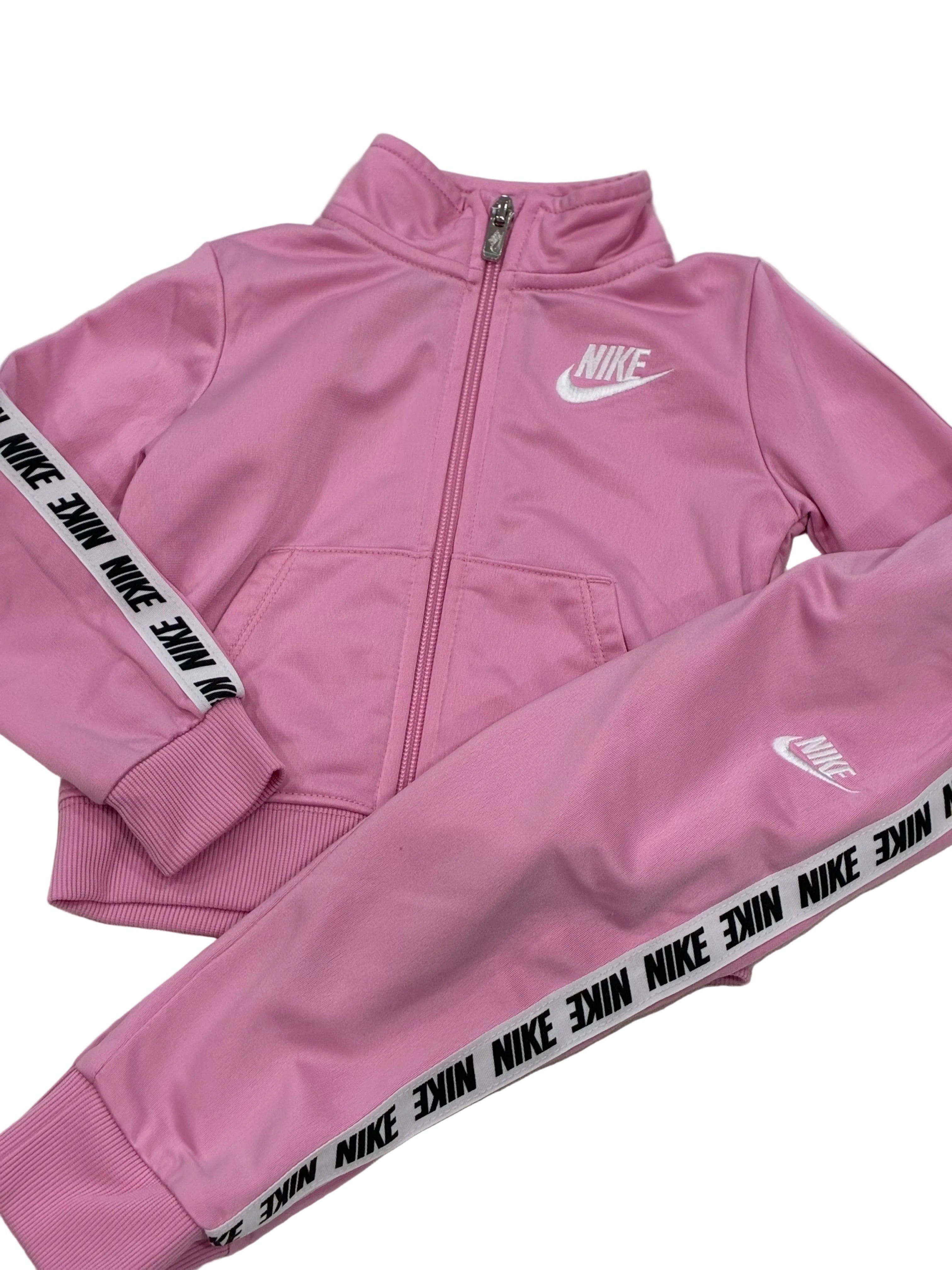 Nike, 24m