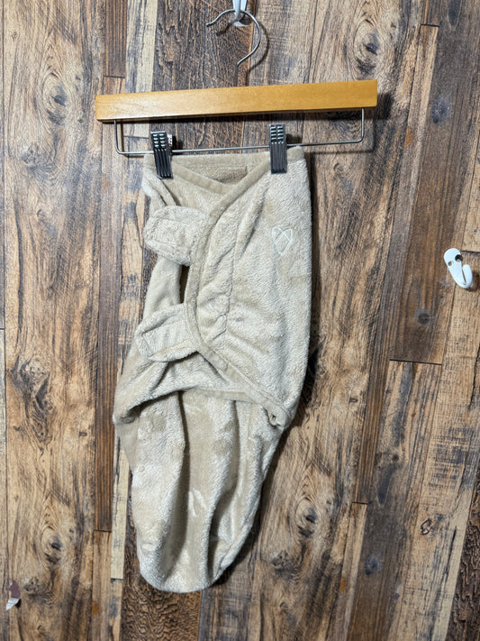 Fleece swaddle, size sm/med