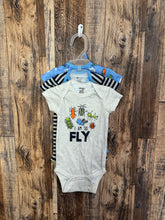 Load image into Gallery viewer, 3pc onesie set, sizex6-9m
