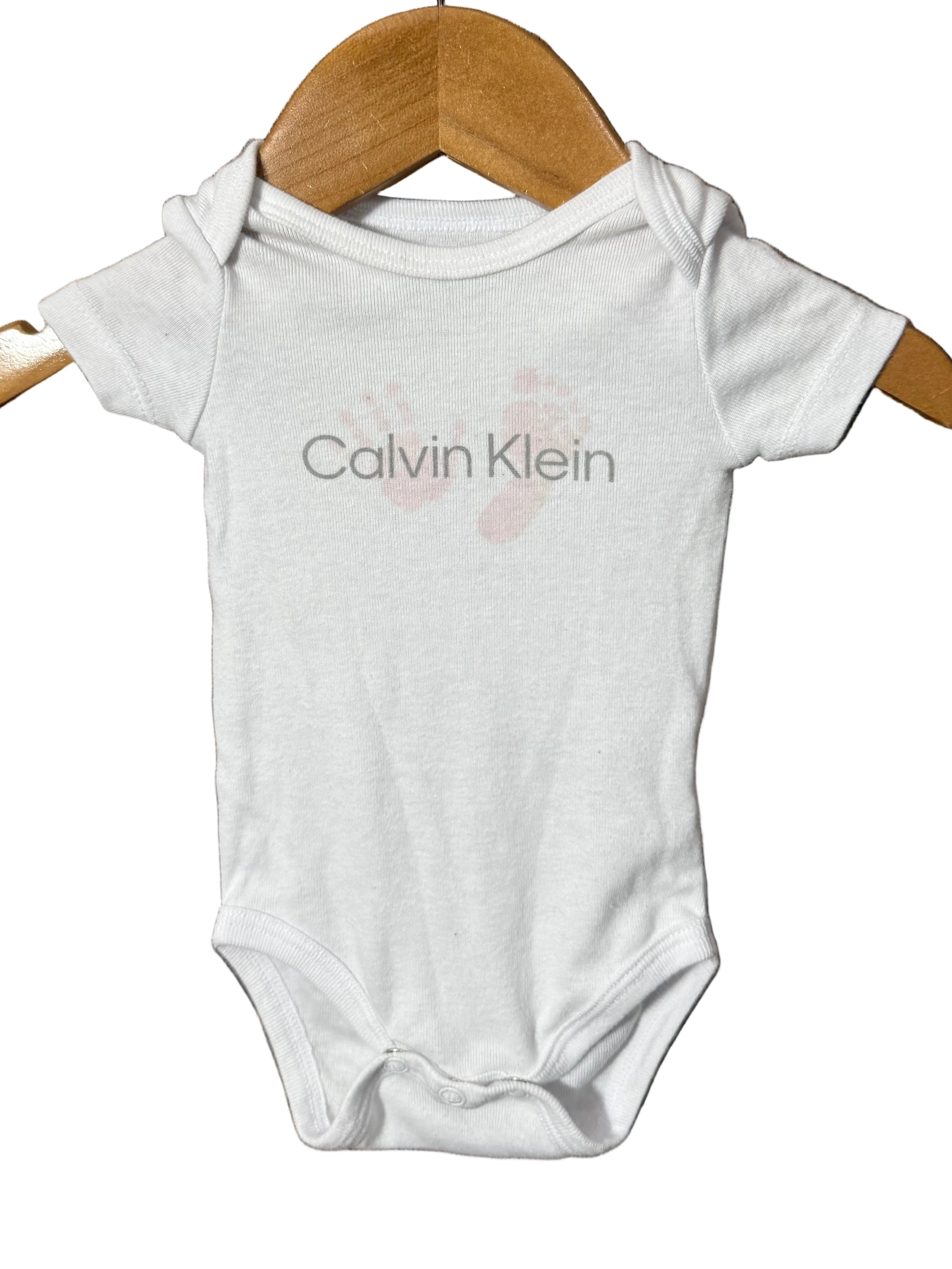 Calvin Klein, NB