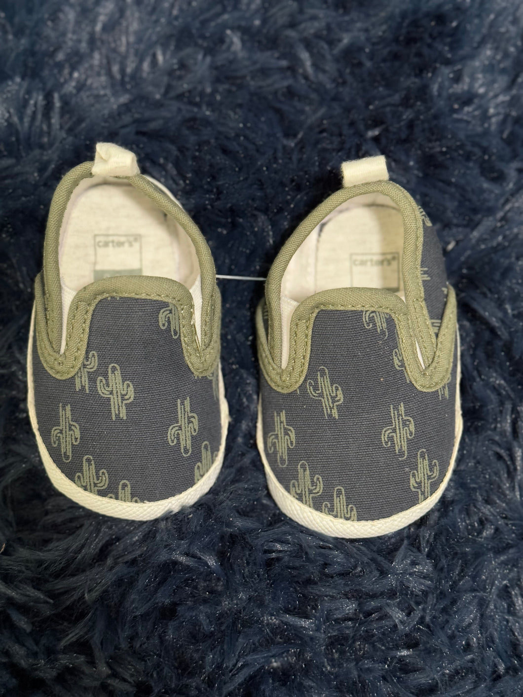 Slip ons, size 0-3m