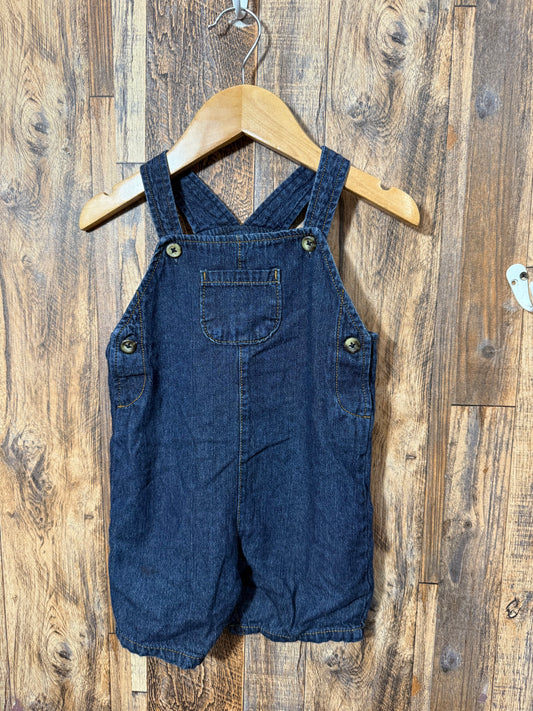 Overall shorts, size 18m