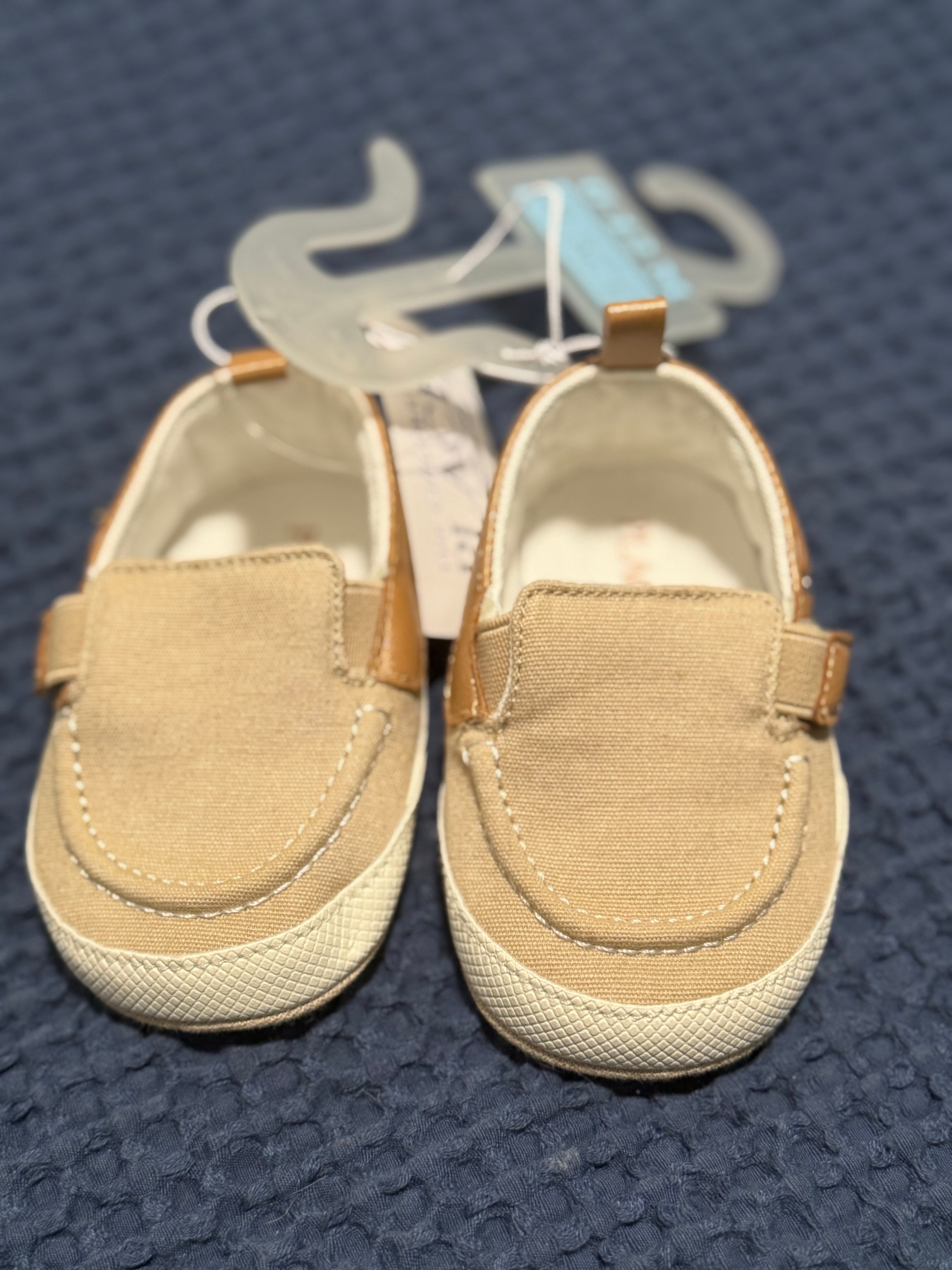 Slip ons NWT, size 6-12m
