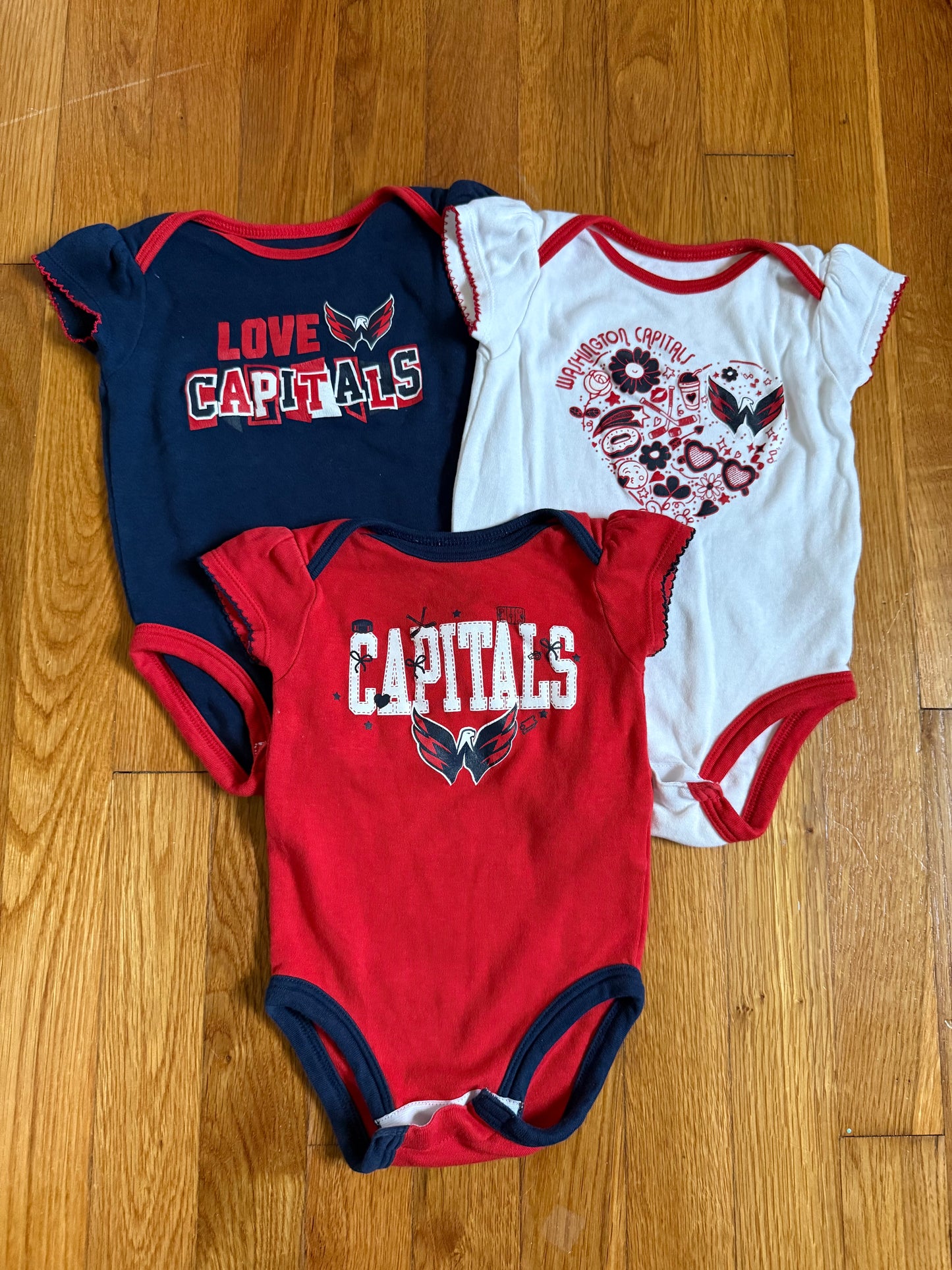 Capitals 3pc onesie set, size 6-9m