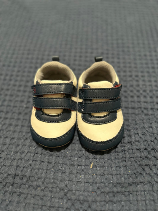 Striderites, size 6-12m