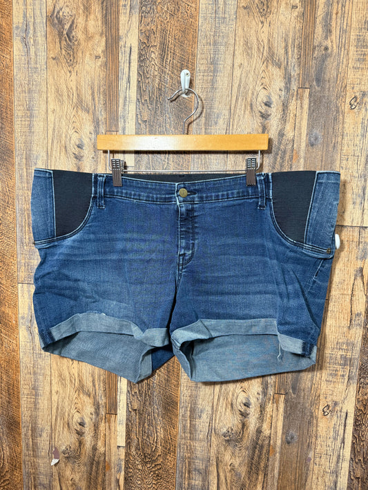Jean shorts, size 18