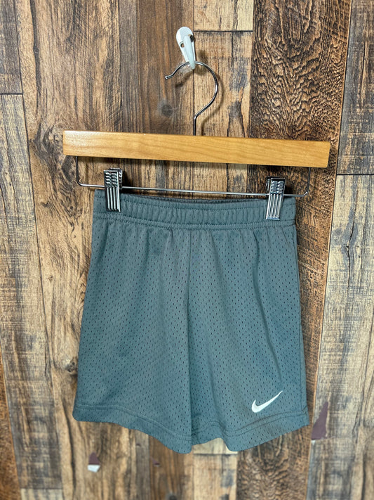 Shorts, size 5