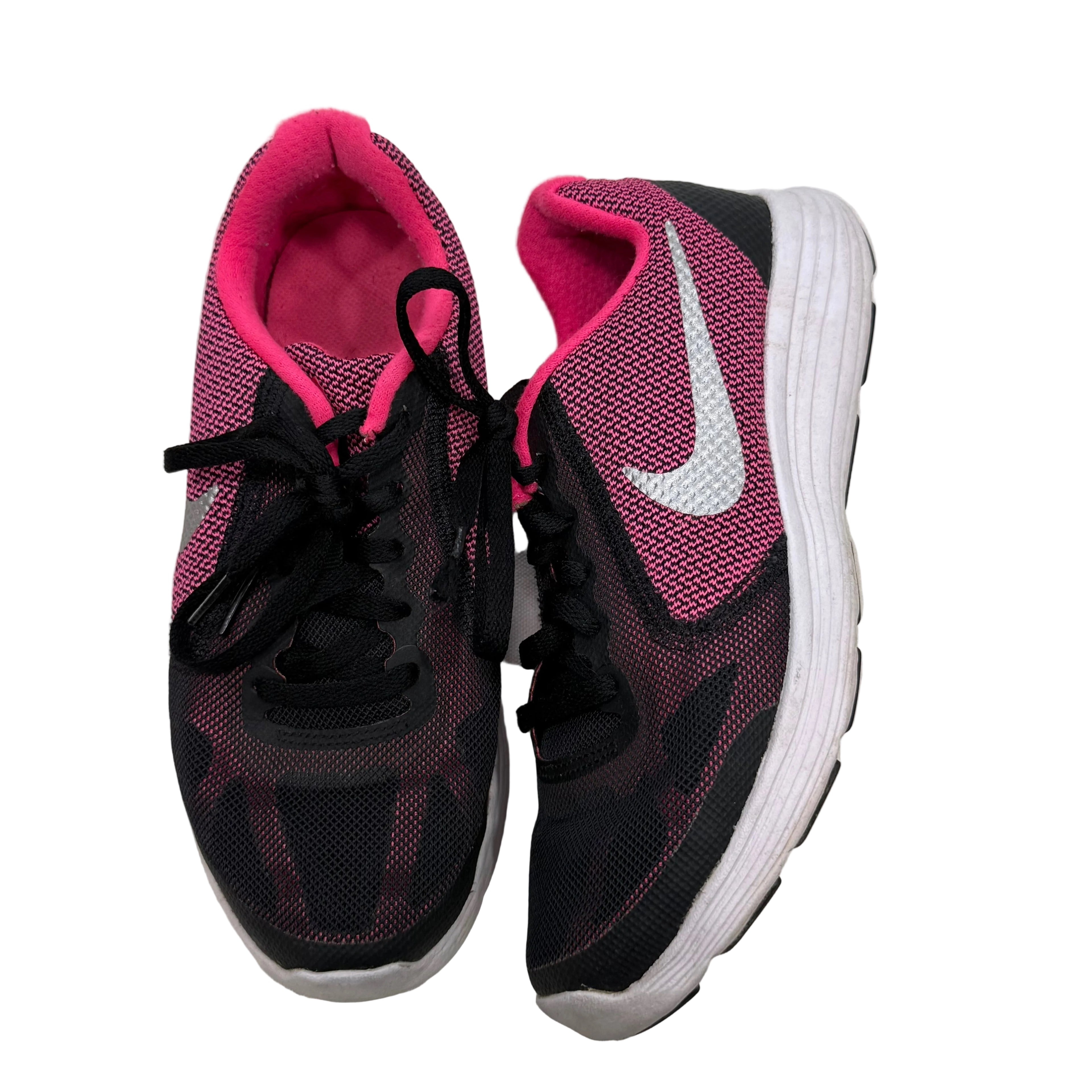 Nike, 3.5Y
