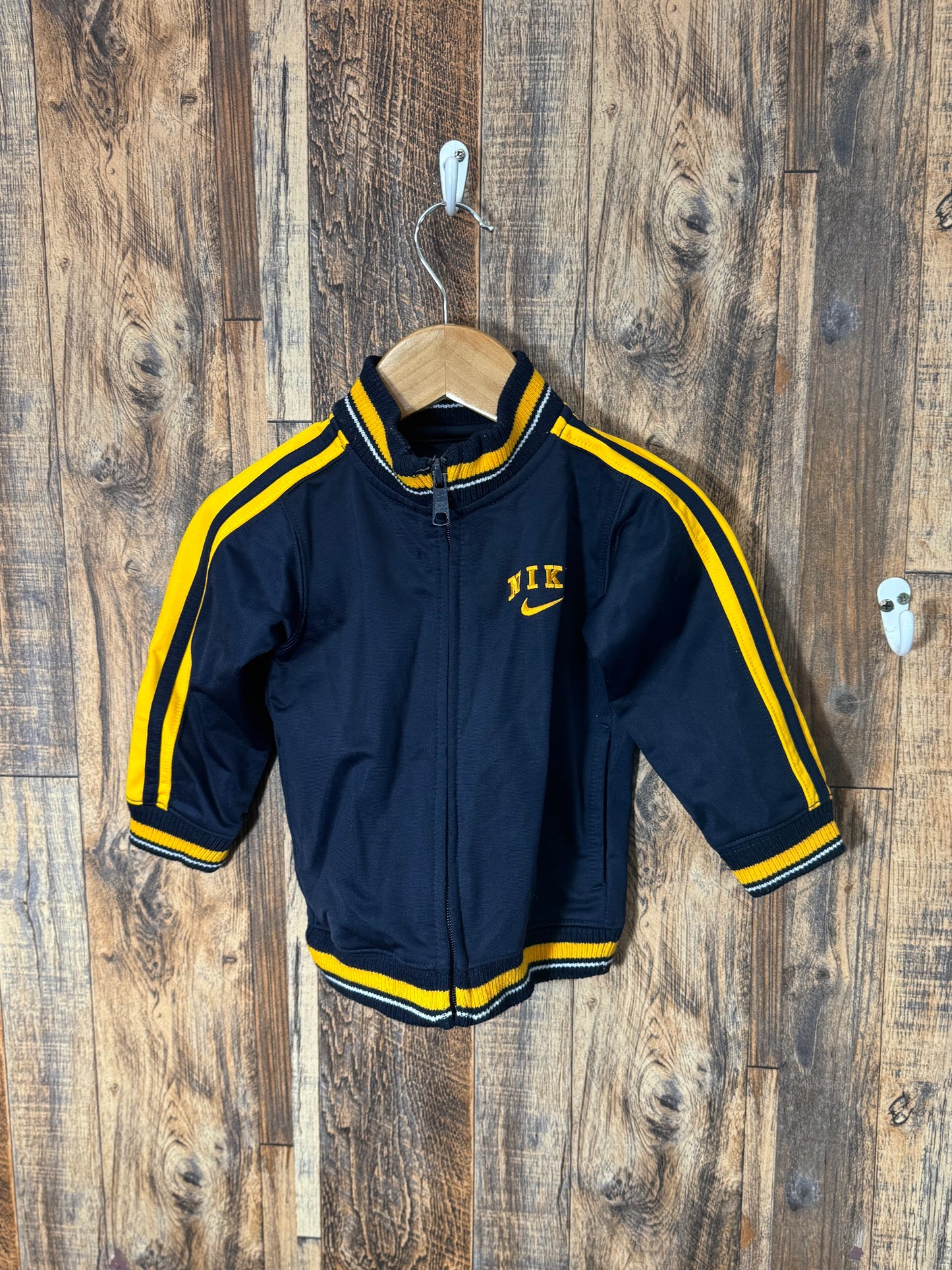 Jacket, size 18m