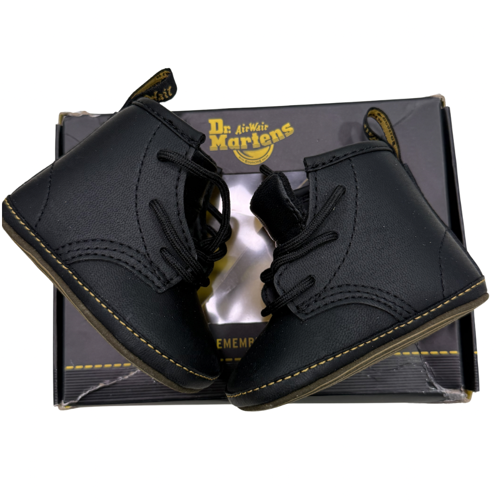 NWT Dr Martens, 2C