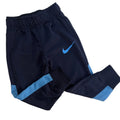 Nike, 2t