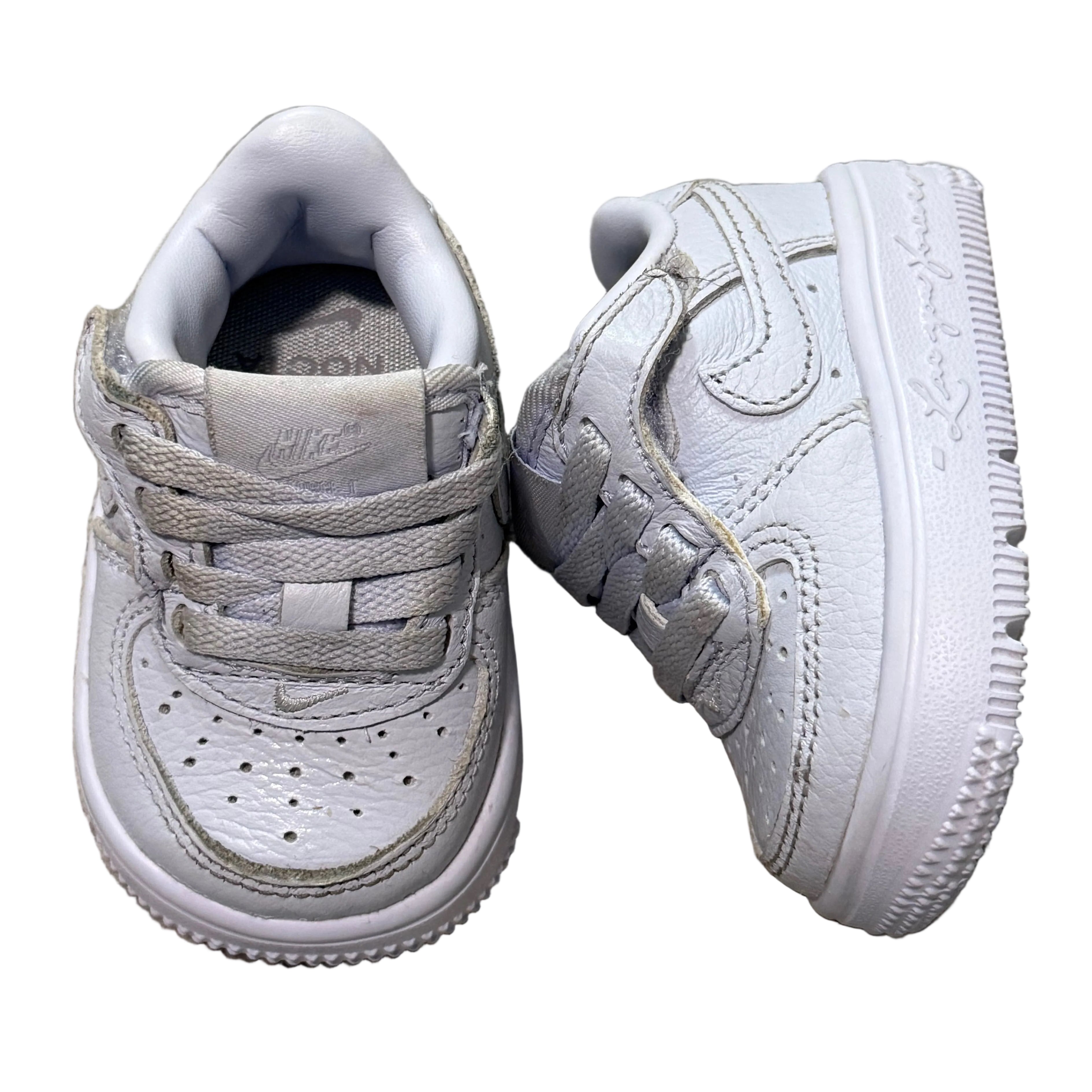 Nike, 2C