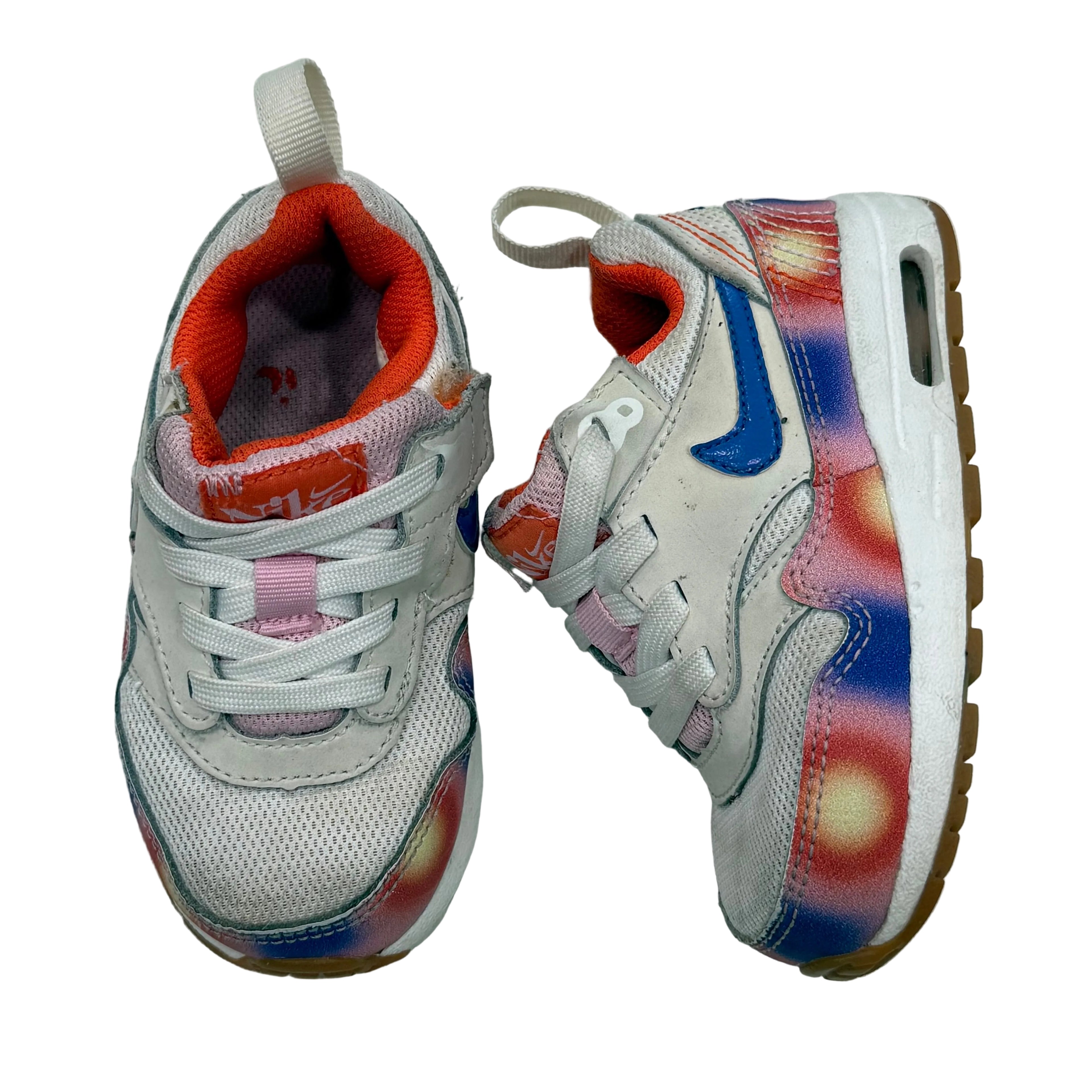 Nike, 6C